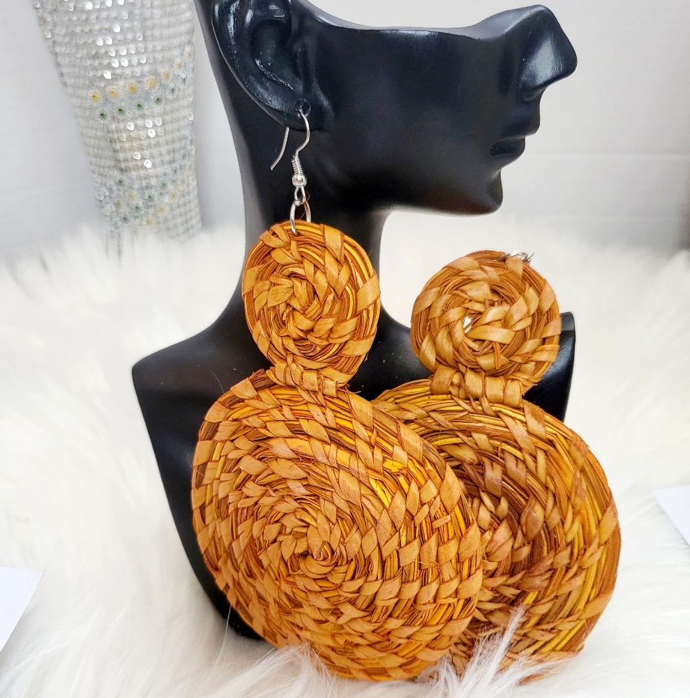 Beautiful Rattan earing